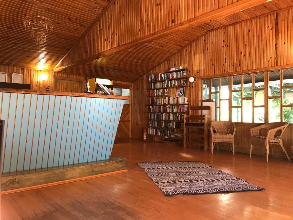 Kibala Hotel Чирали Экстерьер фото