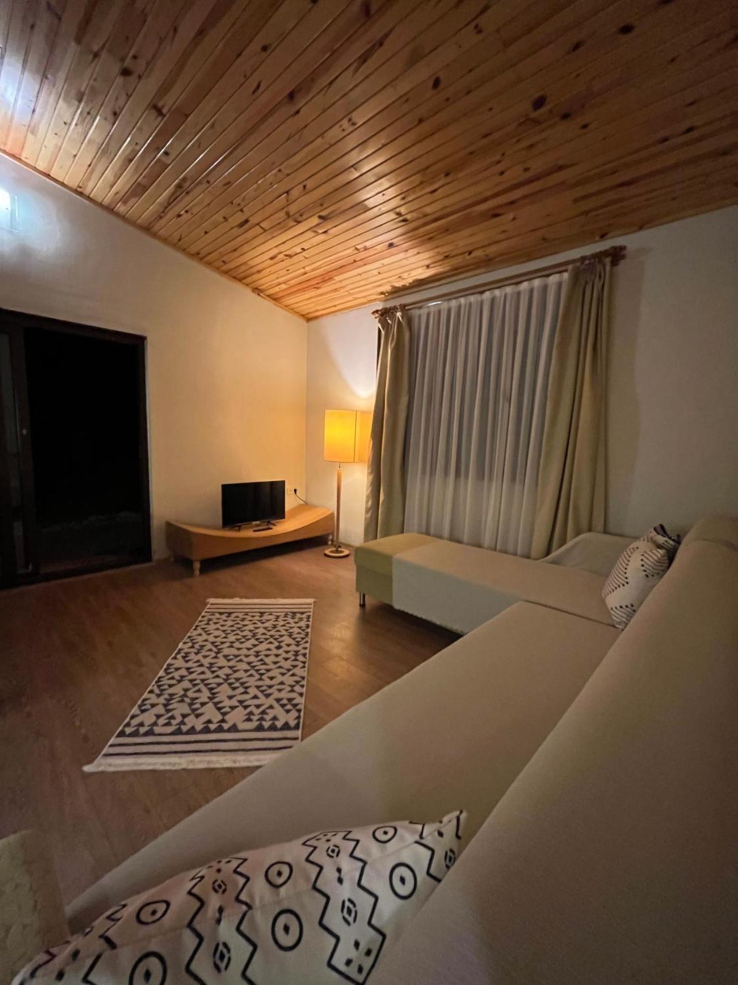 Kibala Hotel Чирали Экстерьер фото