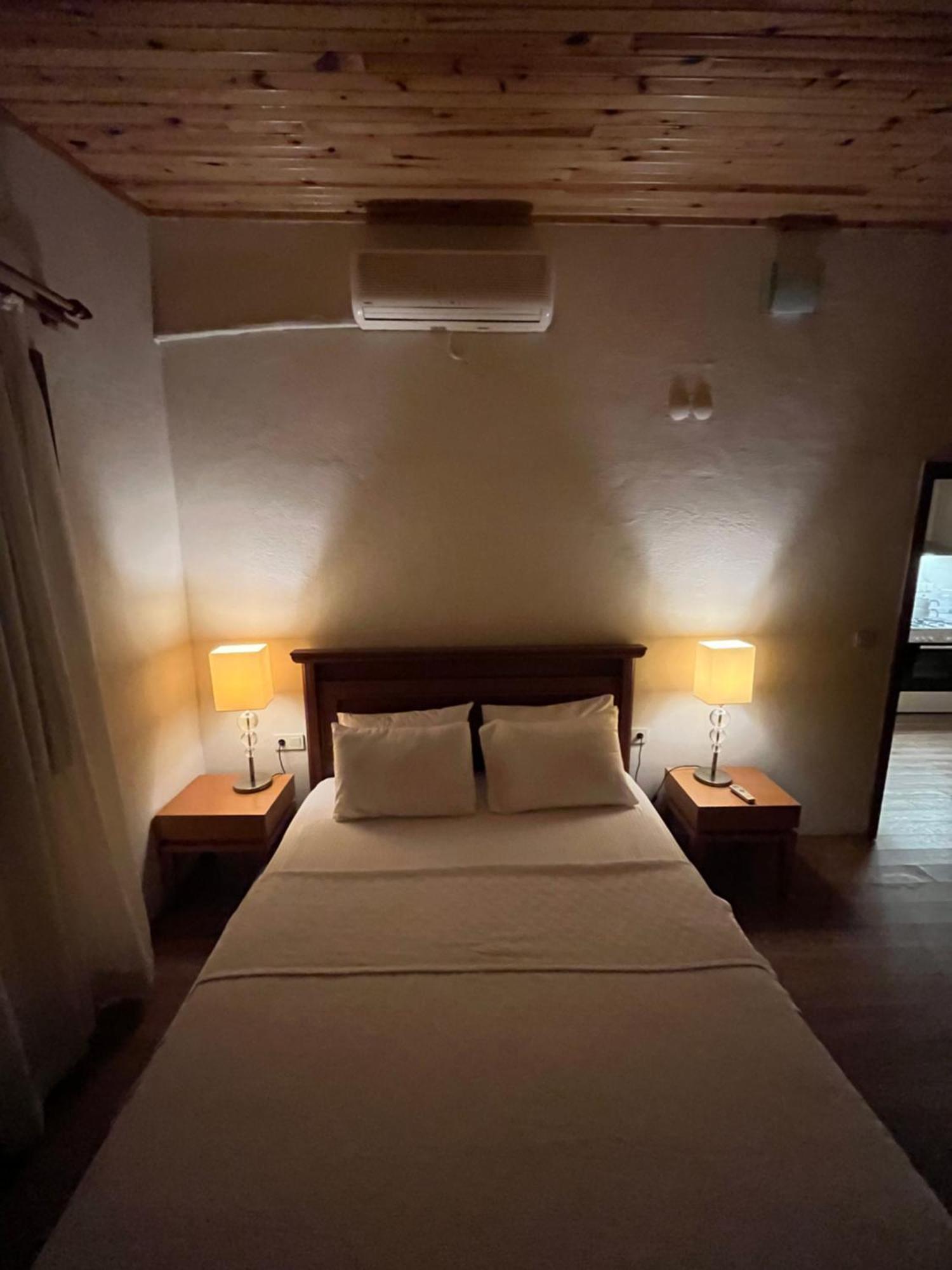 Kibala Hotel Чирали Экстерьер фото
