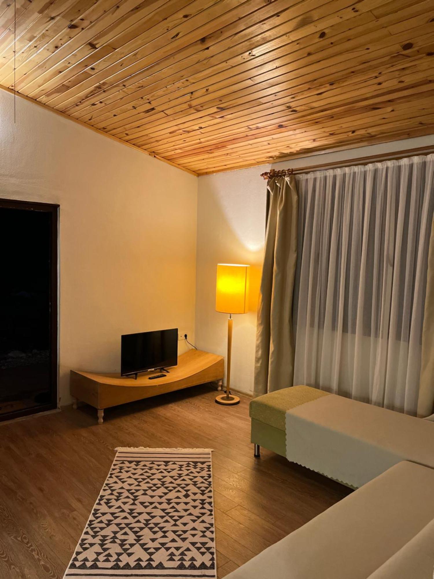 Kibala Hotel Чирали Экстерьер фото