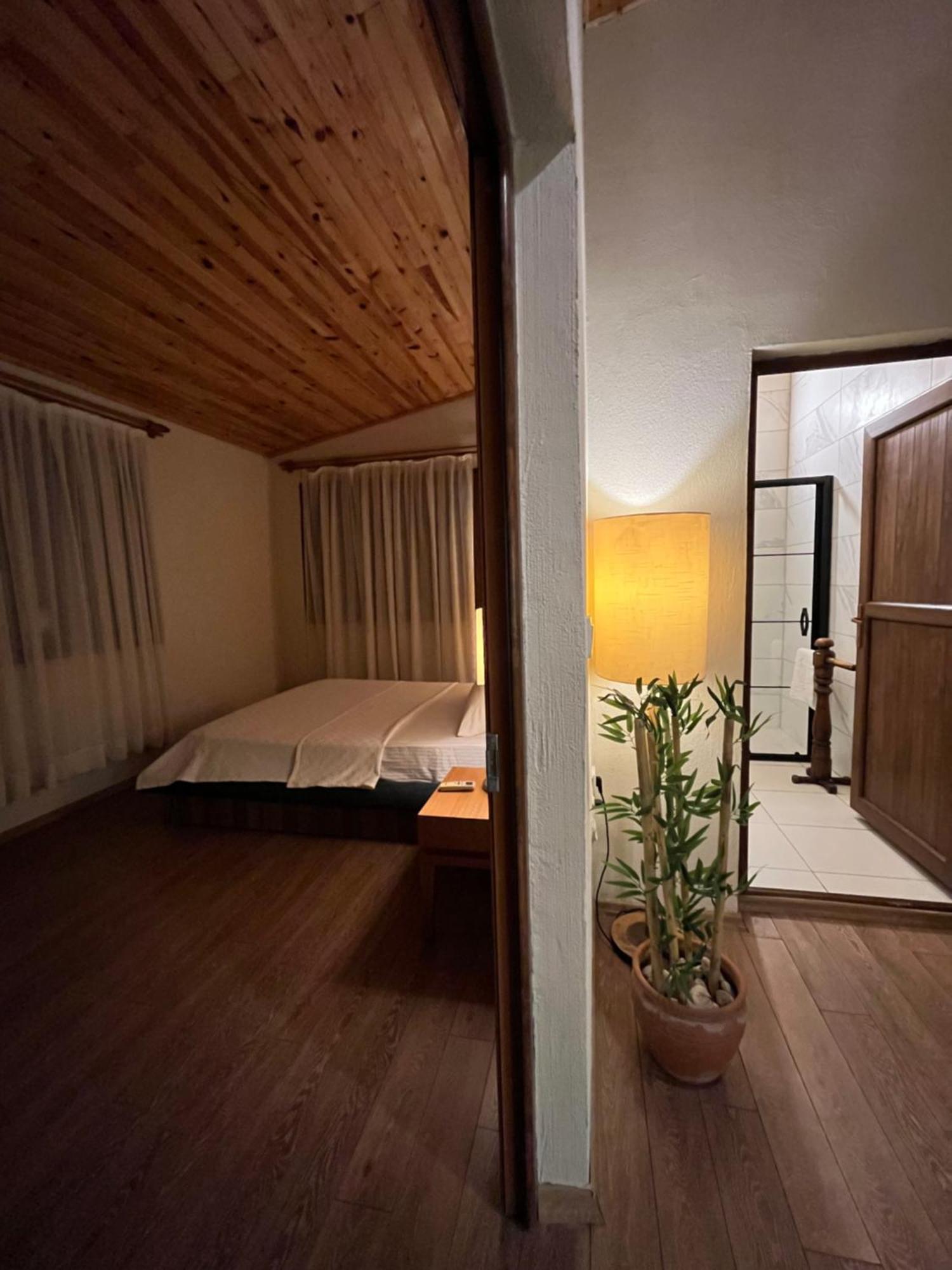 Kibala Hotel Чирали Экстерьер фото