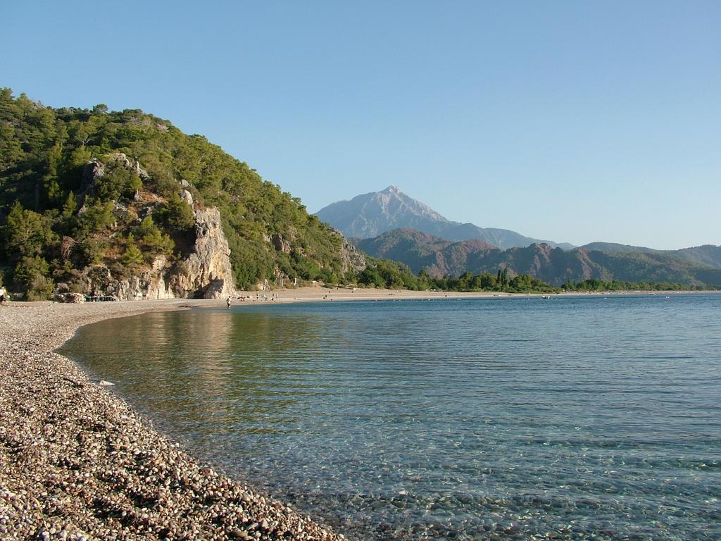 Kibala Hotel Чирали Экстерьер фото