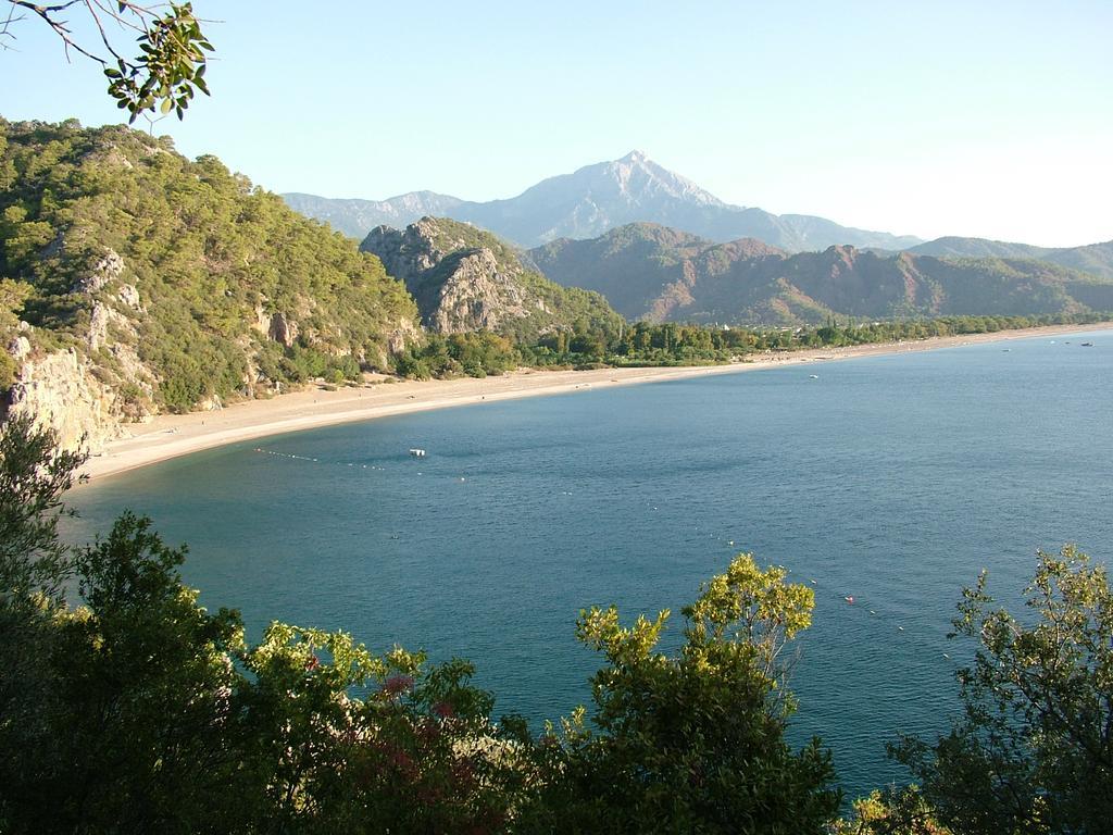 Kibala Hotel Чирали Экстерьер фото