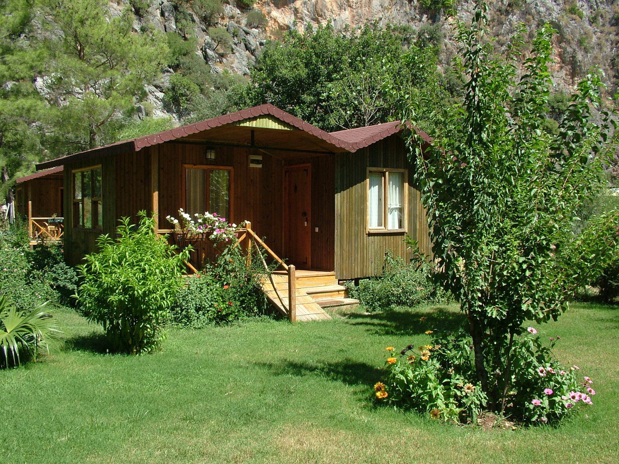 Kibala Hotel Чирали Экстерьер фото